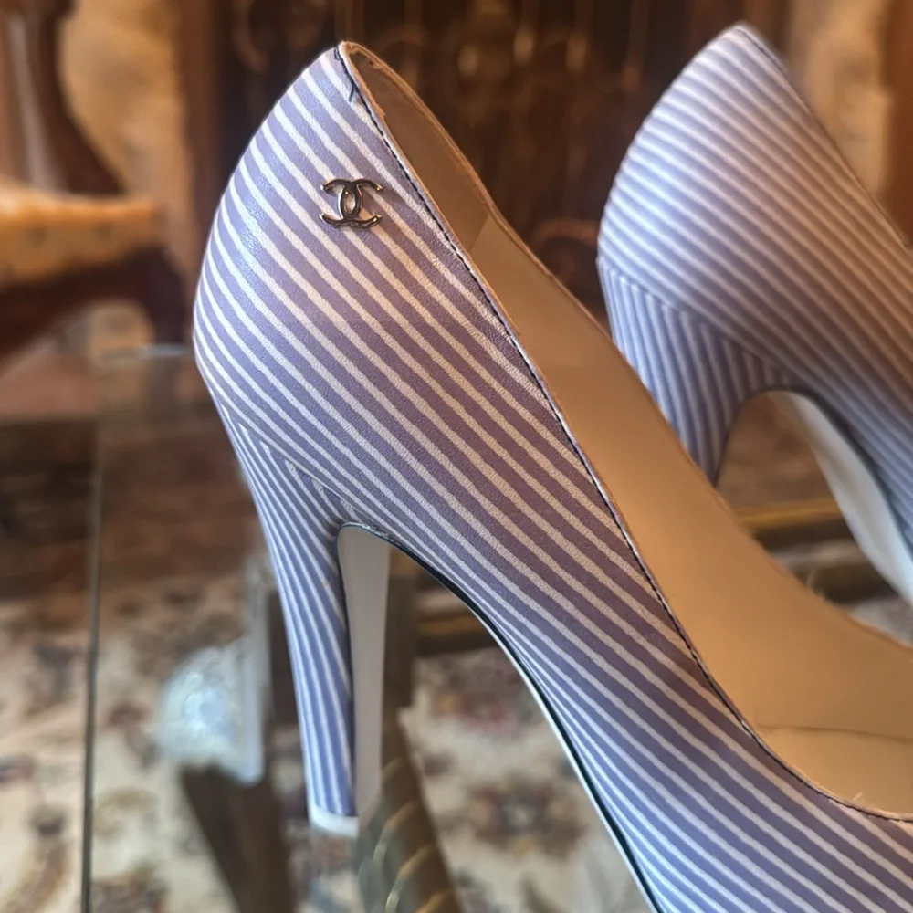 CHANEL blue and White Striped 5” Heels